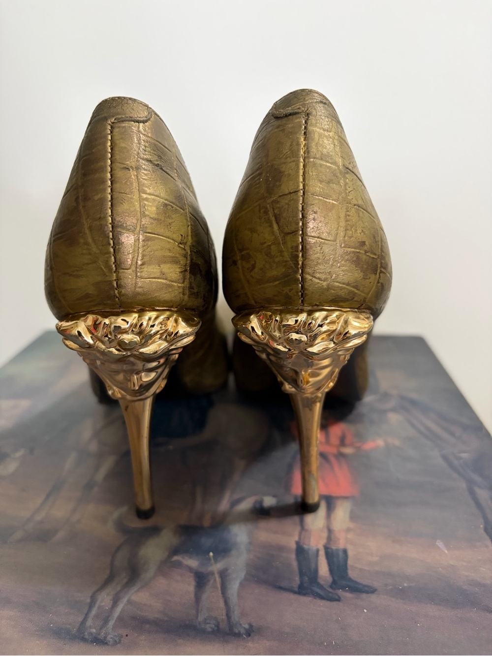 VERSACE - “AUTHENTIC” Gold Textured Pointed-Toe Pumps